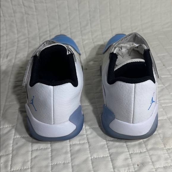 Jordan 11 CMFT University Blue Kids' Blue and White Athletic Shoes 2.5Y - Picture 4 of 8
